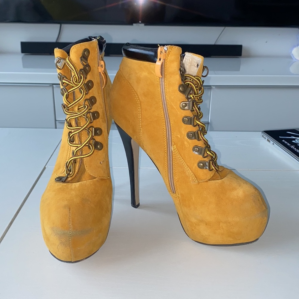 Timberland Style Heeled Booties